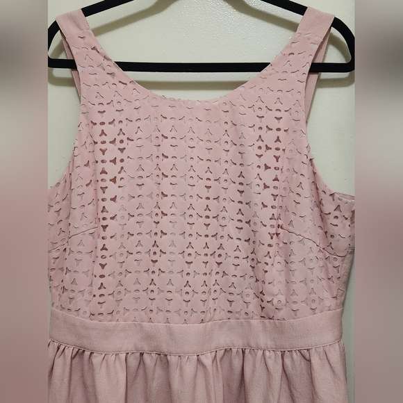 Forever 21 Plus mini dress in pink with cinched waist - Picture 7 of 11